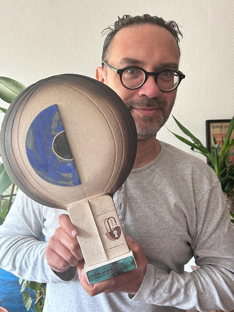 #21FICP. PREMIOS RETINA 2023

RETINA ARQ al mejor cortometraje de arquitectura a “Arquitectura emocional 1959” de León Siminiani y la productora El Gesto Cinematográfico (España)

León Siminiani (Director)