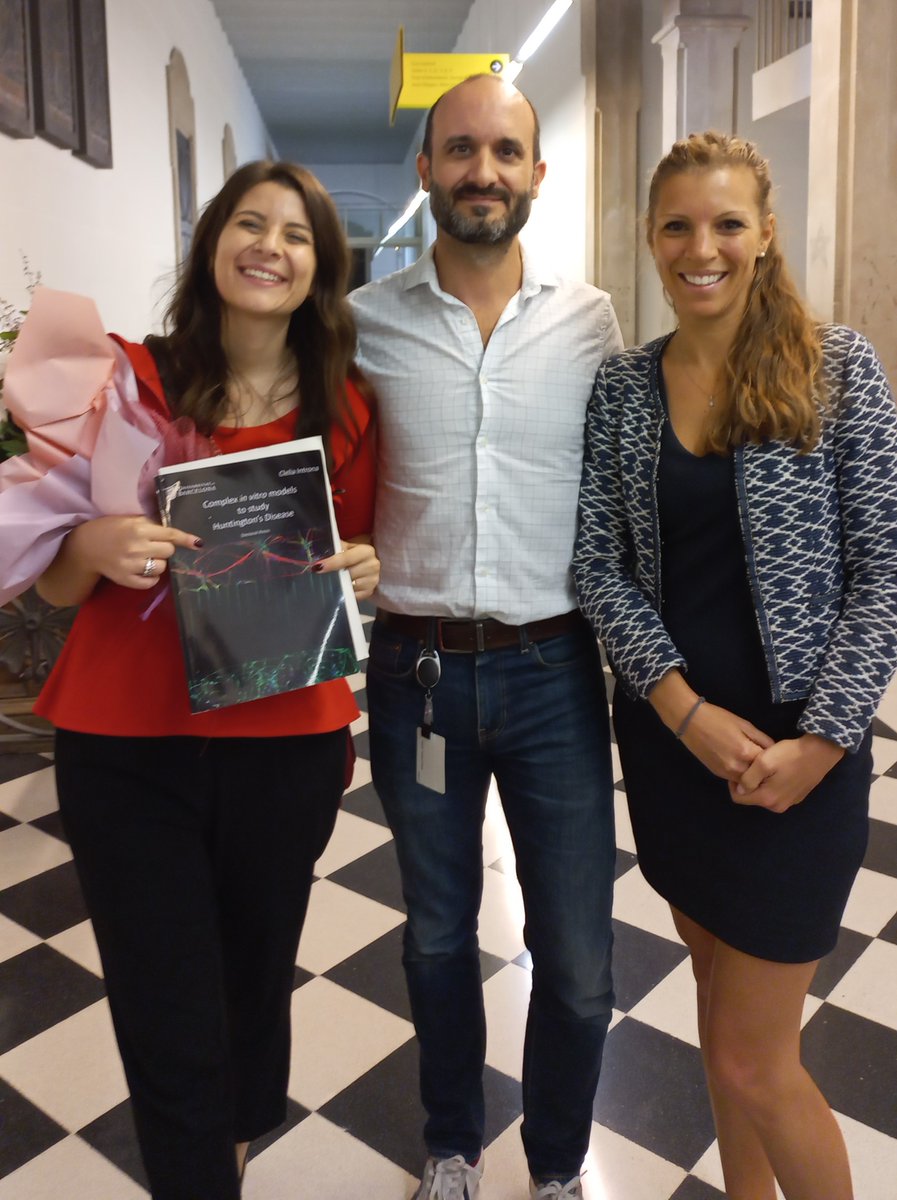 Very happy with the presence of <a href="/CeciliaLaterza_/">Cecilia</a> in the PhD defence committee of <a href="/CleliaIntrona/">Clelia Introna</a>. It's always a pleasure to share scientific and life discussions with her! 🥰🔬🧠 I hope to see you again soon!