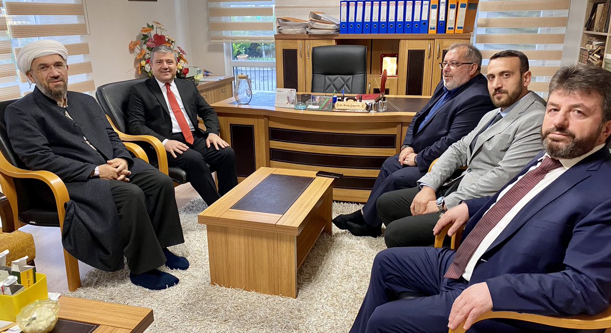 celaleddin_gul's tweet photo. Dr. İhsan Şenocak hocamızı ziyaret ederek Filistin başta olmak üzere gündemdeki konulara ilişkin istişarelerde bulunduk. 
#MİLSEN #SONDAKİKA #Filistin #Gazze #Kudüs #Hamas #Diyanet @ihsansenocak #AksaTufanı https://t.co/XYqxebqtnx