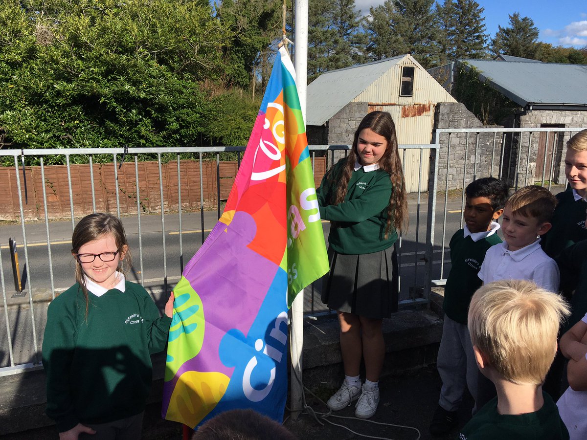 crossns1854's tweet photo. We were proud to raise the Cineáltas Flag yesterday. Thank you @NormaFoleyTD1 for presenting this very important flag to our school. @WesternPeople @themayonews @lichamber @Alan_Dillon #wellbeing #kindness https://t.co/WwpyNuCdhn