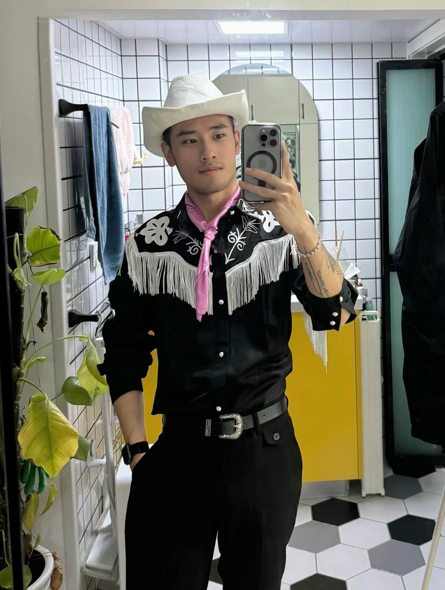 eleven11 (@elevenzhu11) on Twitter photo 