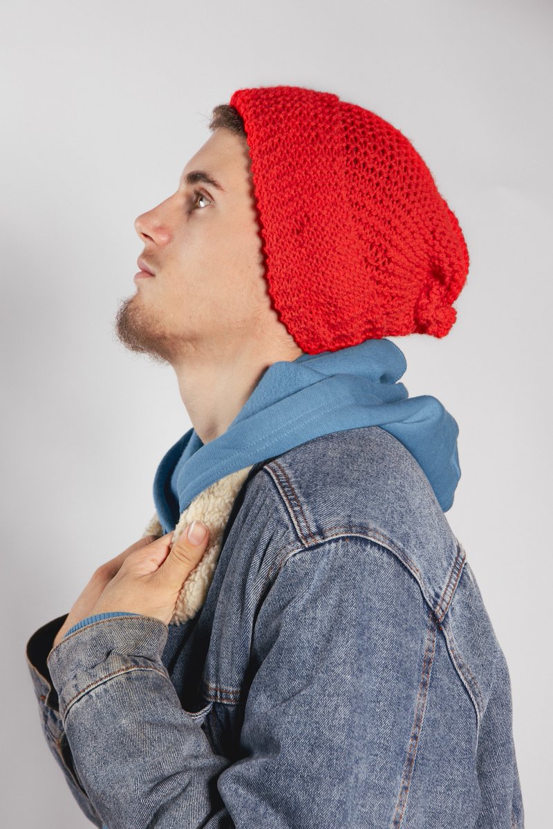 Handmade Fashion🪡
This image is taken from my current series about handmade fashion and the sustainability surrounding it.
Edited in @photoshop 
Made using tutorial from TheSnugglery on YouTube
<a href="/Photography_ARU/">ARU Photography 📷</a> <a href="/AngliaRuskin/">ARU</a>