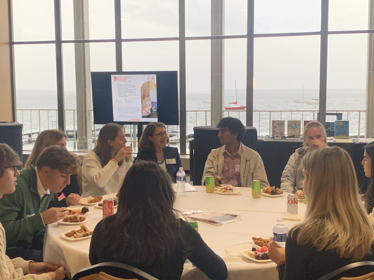 UW_IntlDean's tweet photo. It was an honor to participate in the 20th anniversary celebration of the WIScholars program, where I met the talented freshman who are members of the new cohort and many of its accomplished alums. We are proud of these incredible Badgers! https://t.co/x1sbwZ2nGc https://t.co/9VZOxX2egv