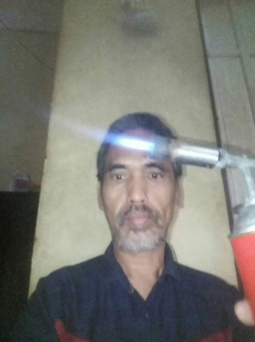 Dalang tetaplah dalang mustahil wayang mengaku dalang, sementara dalang maha hidup &amp; berdiri sendiri, kecuali jika dalang itu sendiri mengaku wayang yg bernama SUMAREDI. HA HA HA HA....!