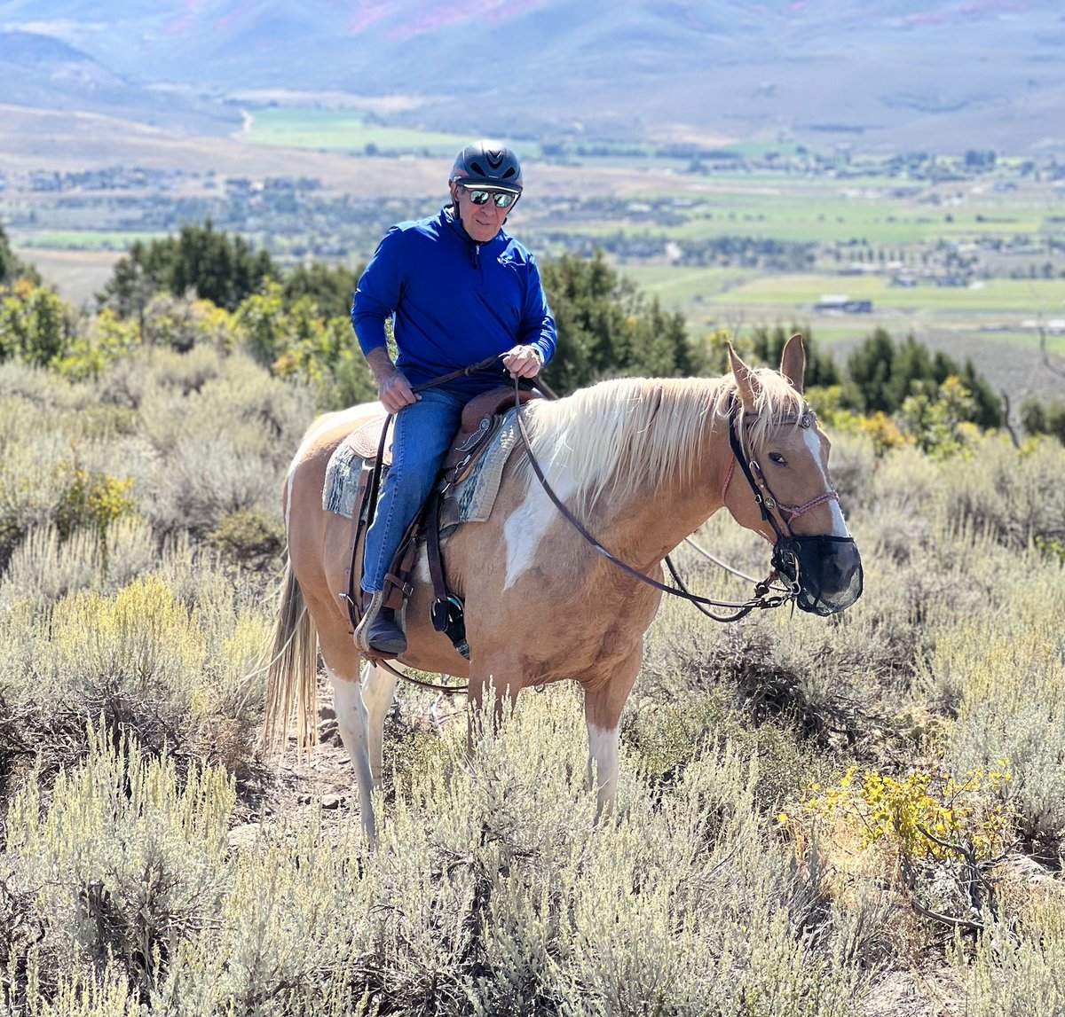 Horseback riding at Red Ledges is just one of the many perks of living there! Kent is enjoying the picturesque beauty while on horseback. Interested in making a move?  Let's turn your adventure dreams into an everyday reality!  🐎🌄