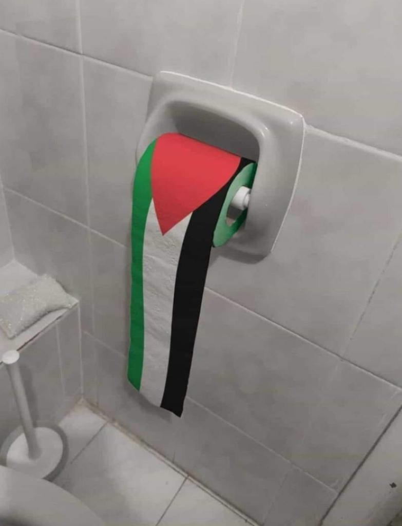 F8pzj4AXUAAHJbW