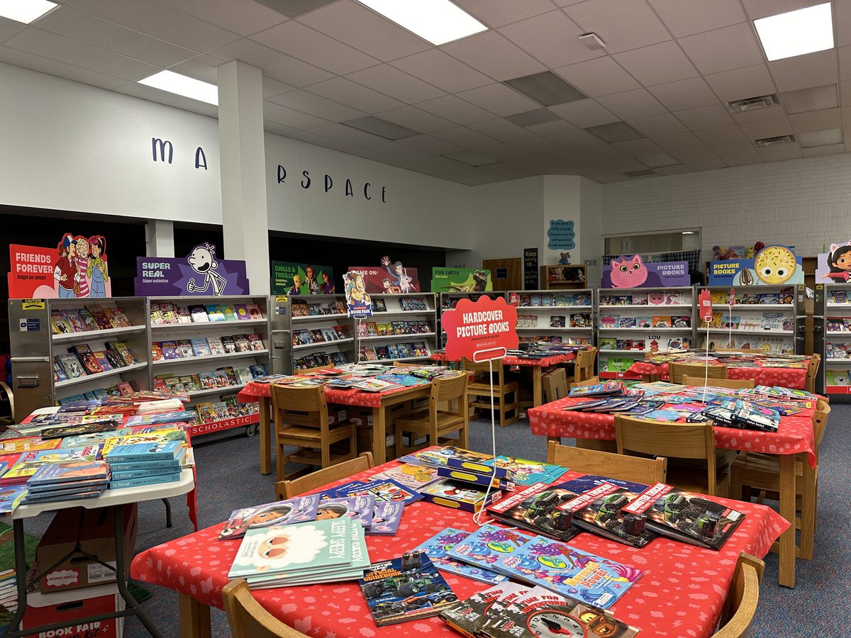 MveLibrary's tweet image. Book Fair!@es_regarrido @JDavisMVE @JParker_CISD @cisdinsttech @adecantu7