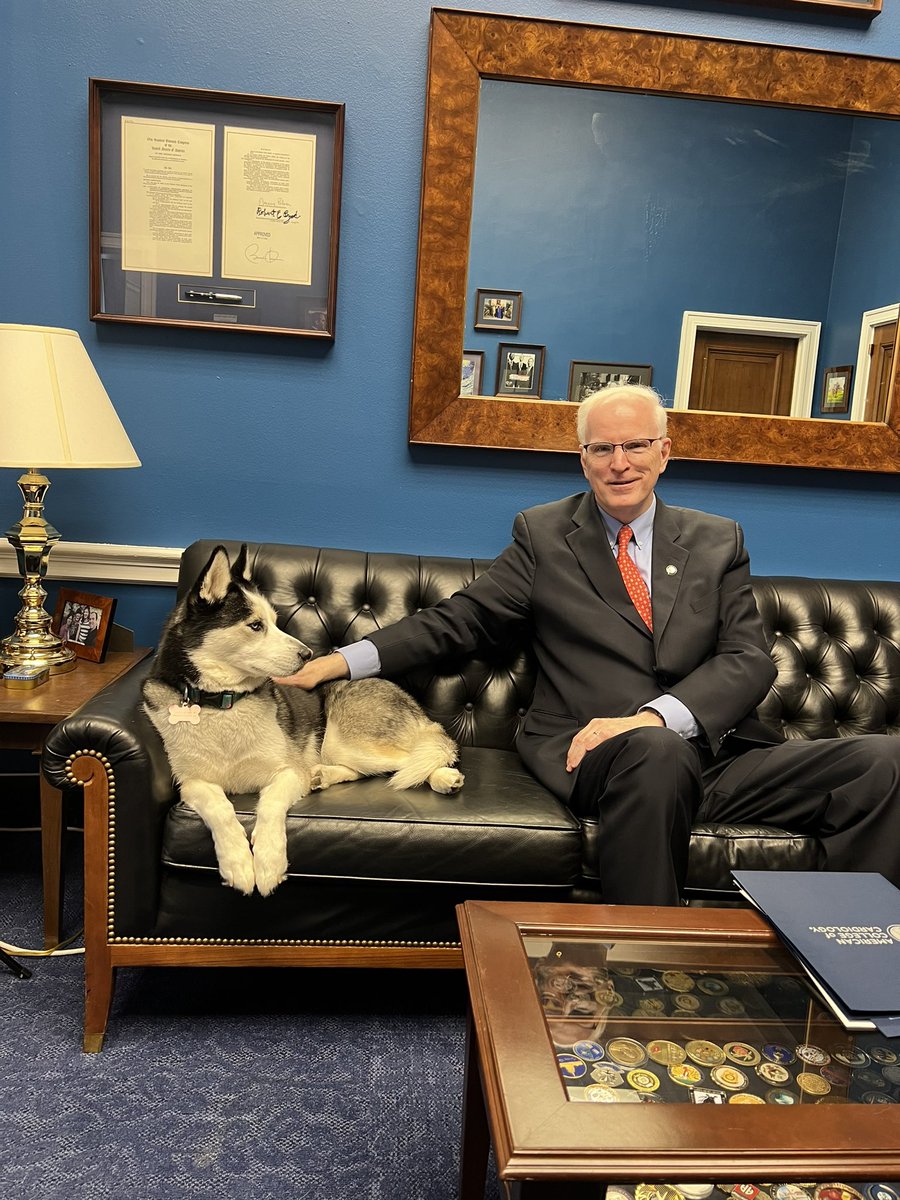 Visiting my Congressman Adam B. Schiff’s office - 30th District of CA and meeting with Kaitlyn Kelly - Senior Policy Advisor during 2023 #ACCLegConf @Cardiology @ACCinTouch @jgharoldmd @SmidtHeart Delighted to meet Rep. Schiff’s dog Tallulah the office mascot #CardiologyMag