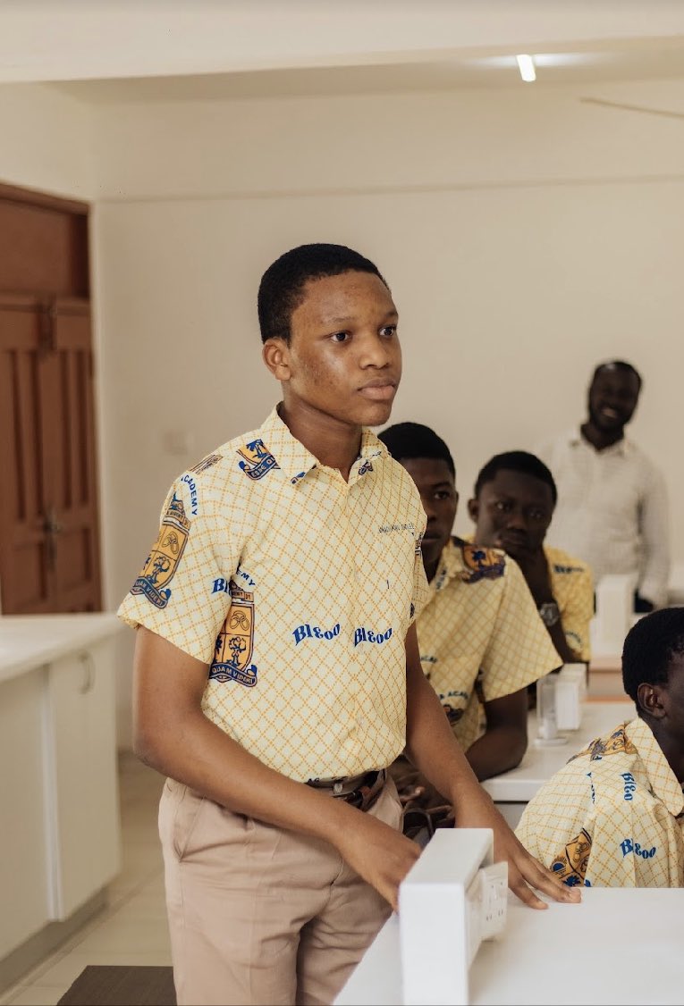 Bra_Qwaci's tweet photo. Generations of scholars salute you!
Black and grey acknowledge you!!!!!! 
#AccraAca #NSMQ2023 #bleoo #bleoobi #jubilee 🐐💛🔥💙🦁 https://t.co/E68ceMkiYq