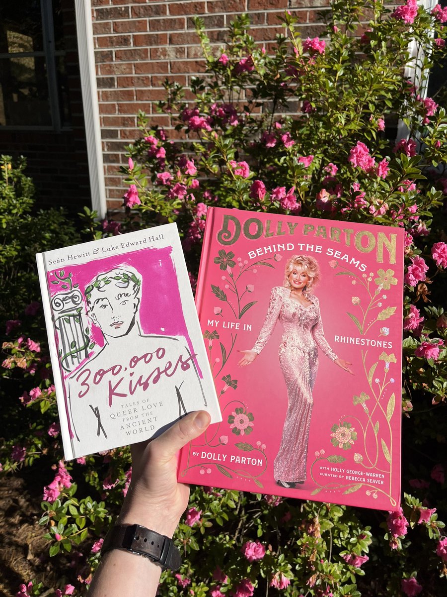 TravisARountree's tweet image. Another great book day from @citylightsnc ! Excited to dive into @seanehewitt ‘s new one and, of course, @DollyParton ‘s newest! #fallbreak #readreadread #rhinestonesandqueerlove