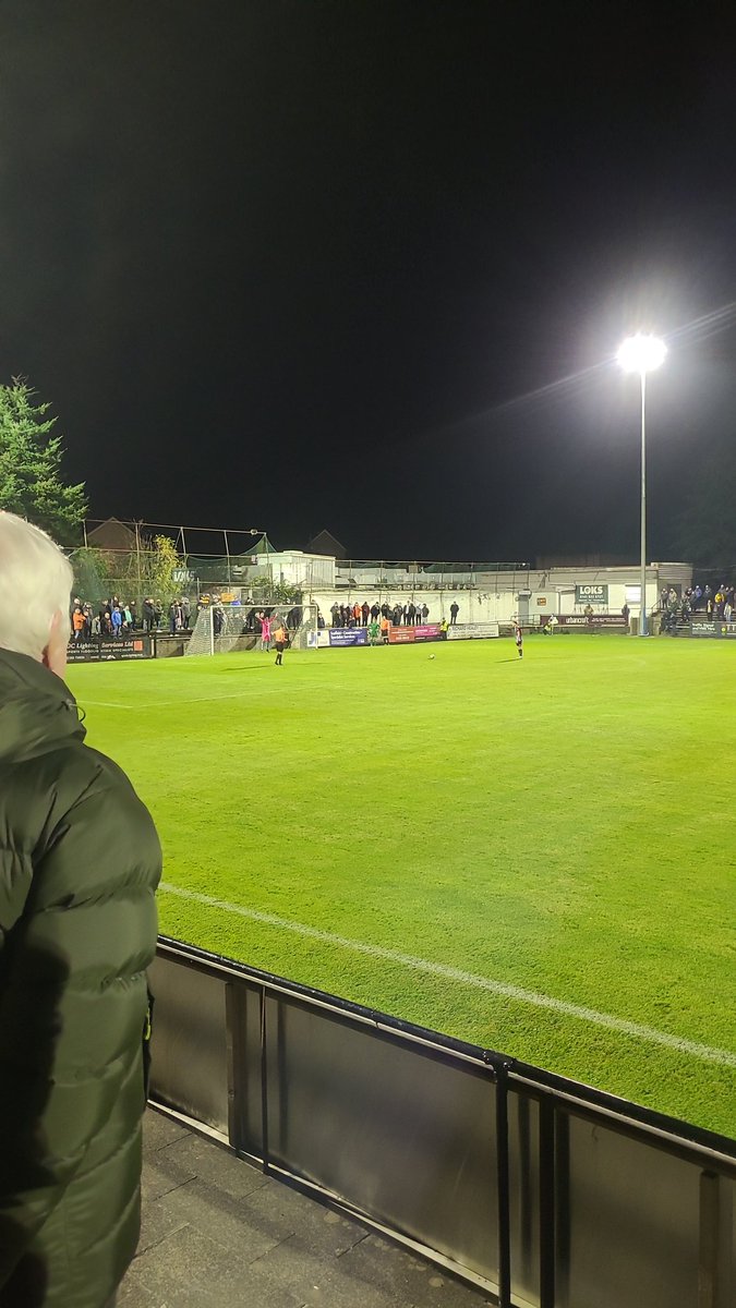 vsnsport's tweet photo. High drama tonight! Penalties over and it's @Dalry_ThistleFC that progress to the 3rd round. Well played from @pollokfc, who lost to a missed penalty.
@scottishjuniors https://t.co/5BQGJMa6zt