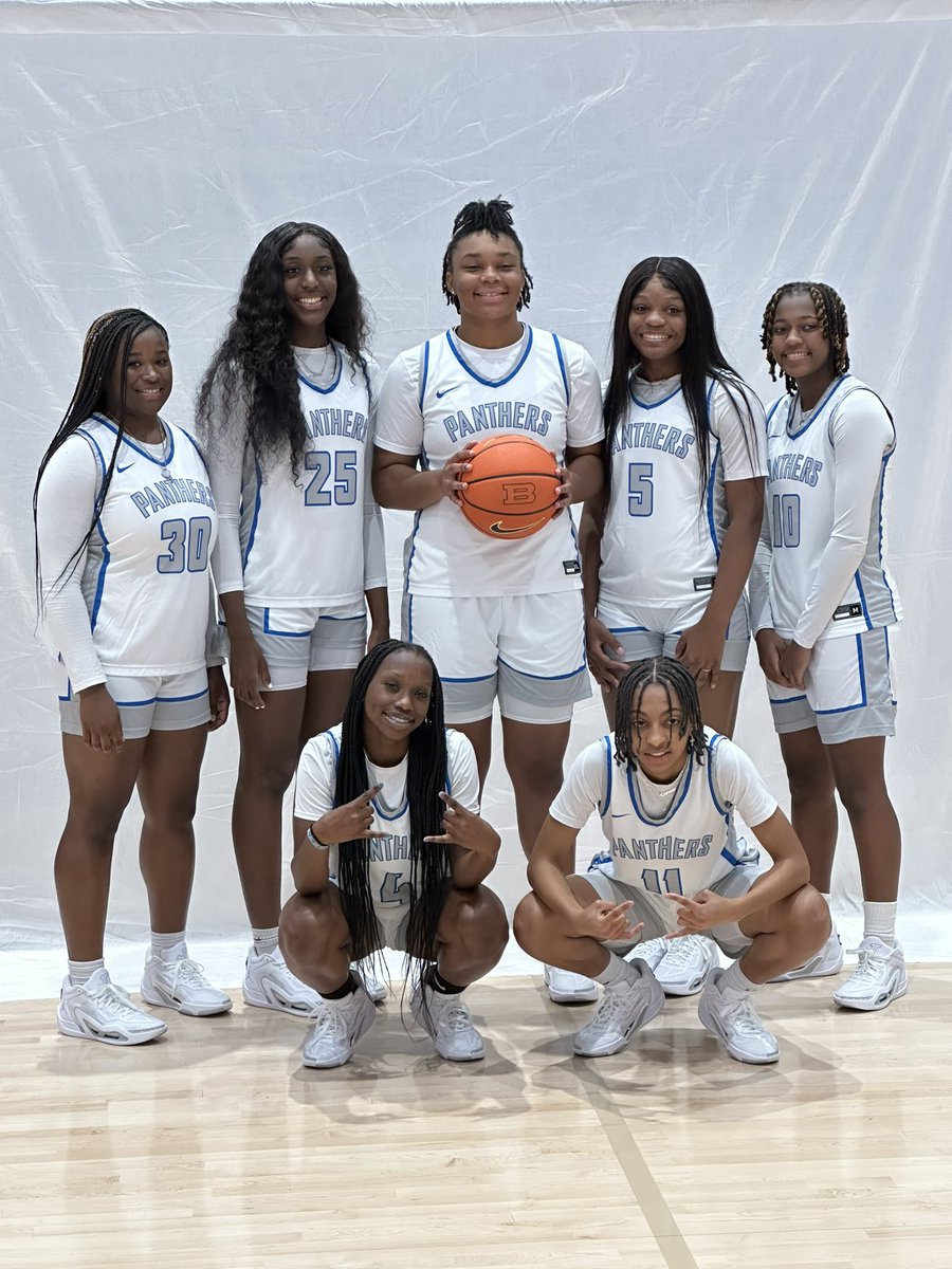 HoopGirlsBHS's tweet photo. #Built2Last #🅱️🅱️Ⓜ️ https://t.co/3cOIL6B7FN