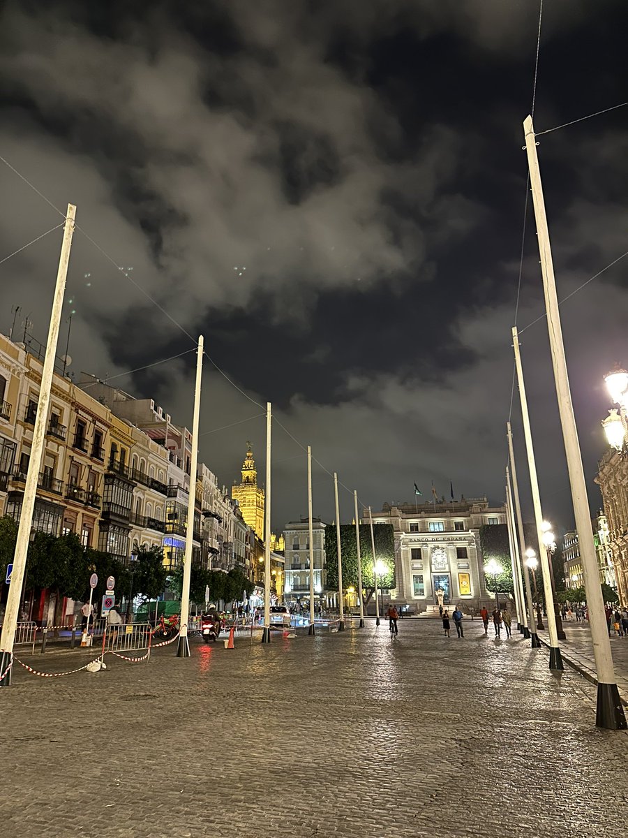 No quieran compararla, Sevilla es diferente a todo lo demás…
📷ArcodelPostigo