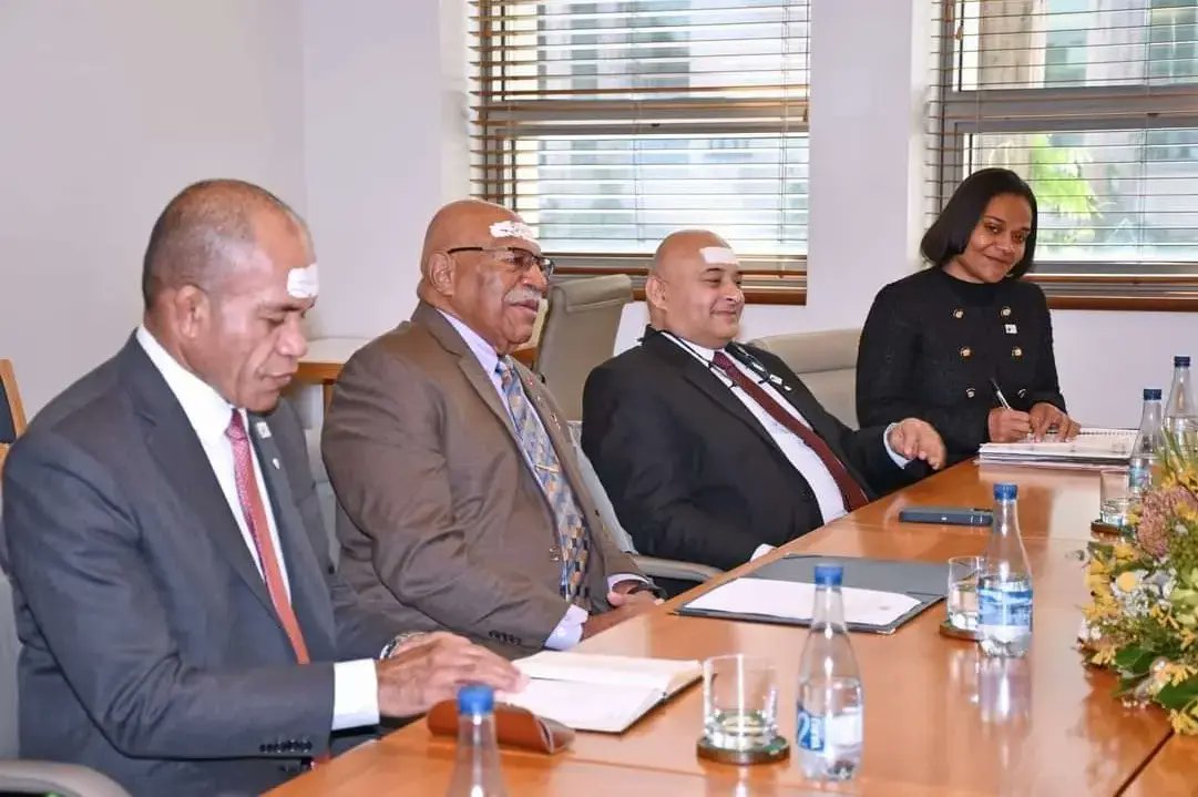 Fiji and Australia have reaffirmed committment to strengthen #defence/#security cooperation. This was conveyed at a bilateral meeting between Prime Minister <a href="/slrabuka/">Prime Minister Sitiveni Rabuka</a> and the Australian Deputy Prime Minister and Minister for Defence Hon. Richard Marles. 🇫🇯🤝🇦🇺 #Vuvale