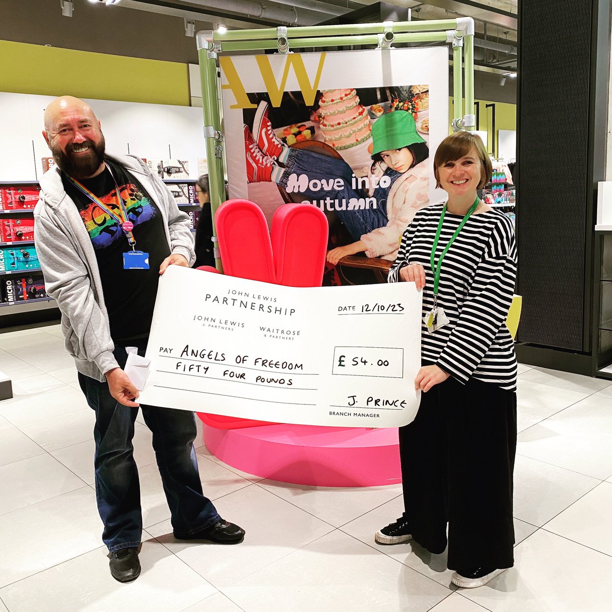 Thanks so much to @JohnLewisRetail #Leeds colleagues who recently donated £54 from their fundraising efforts for us - hope to be joined by some of their team on our activities soon ❤️ #BeSafeFeelSafe #MakeFriendsInLeeds #LGBTQplus #InclusiveLeeds