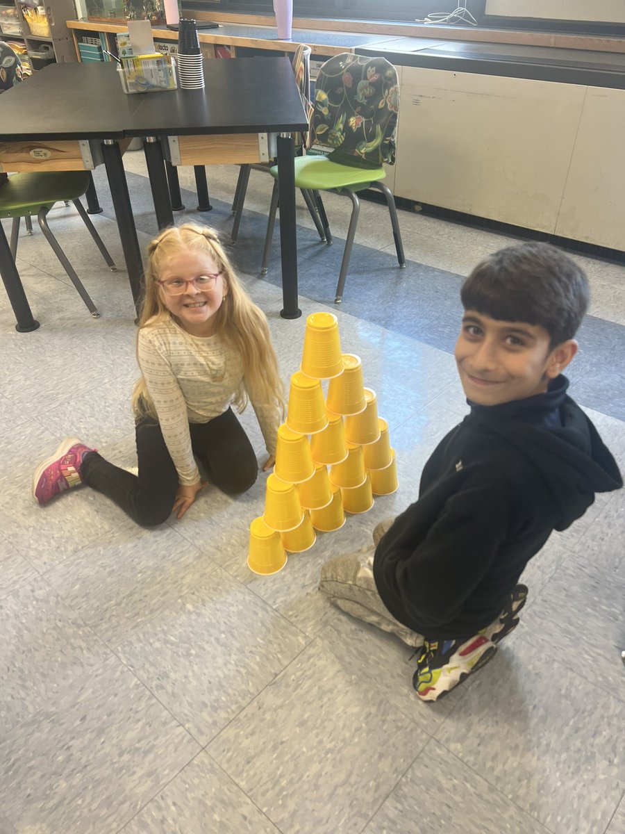 msgalloteaches's tweet photo. First steam class of the year ! https://t.co/UzctPn13dS