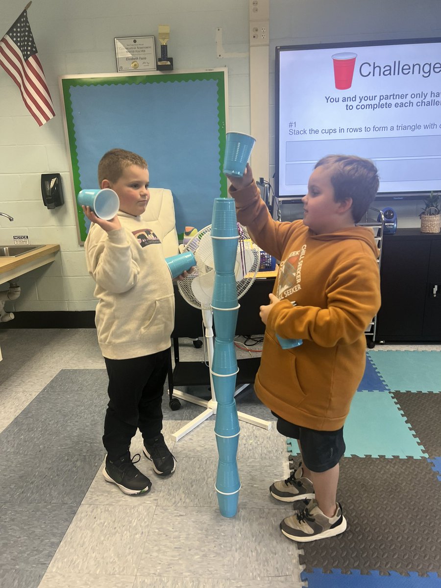 msgalloteaches's tweet photo. First steam class of the year ! https://t.co/UzctPn13dS