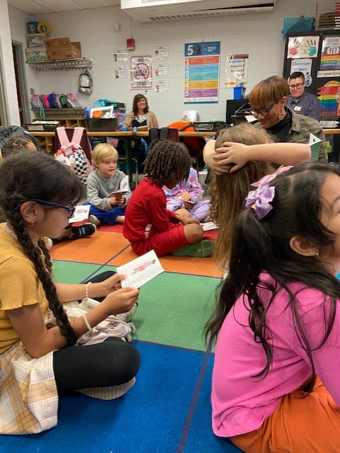 Middletown Elementary (@middletownes) on Twitter photo It was an awesome day. We greatly appreciate the feedback from our EL visit today. Thanks <a href="/JcpsElemEla/">JCPS Elementary ELA</a> and <a href="/RondaCosby/">Ronda Cosby</a> for coming to visit. Our students were rocking reading today! @morrietolearn <a href="/JCPSZone3AS/">Jessica Rosenthal</a> <a href="/JCPSKY/">JCPS</a> It was an awesome day. We greatly appreciate the feedback from our EL visit today. Thanks <a href="/JcpsElemEla/">JCPS Elementary ELA</a> and <a href="/RondaCosby/">Ronda Cosby</a> for coming to visit. Our students were rocking reading today! @morrietolearn <a href="/JCPSZone3AS/">Jessica Rosenthal</a> <a href="/JCPSKY/">JCPS</a>