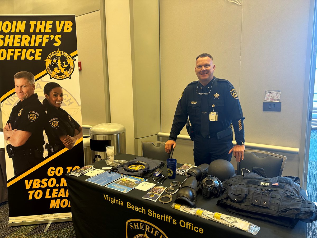 VBSO's tweet photo. A great day talking to people about starting a career at the Virginia Beach Sheriff's Office at the Virginia Beach City Government Career Fair at the Virginia Beach Convention Center today! Sheriff Rocky Holcomb and Capt. Karen Johnson helped spread the word! #vbconnect #VBTrust https://t.co/vg4xPm0ToQ