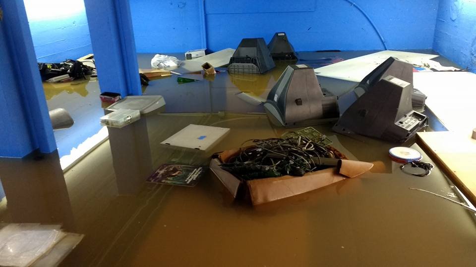 cdb's tweet image. I've run a weekly smash/fgc meetup out of a card shop that routinely floods for the last 6 years. Everyone shows up the next week like nothing happened and says Thanks Bears.