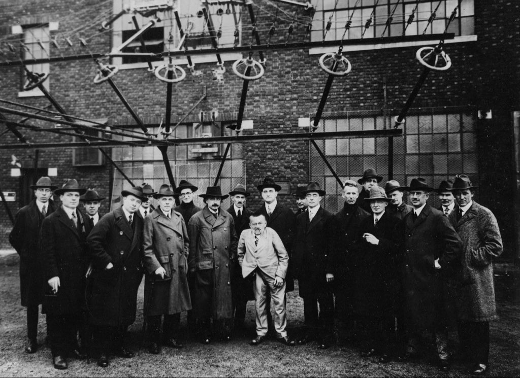 World of Engineering on X: "This day on October 17, 1907 – Marconi begins the first commercial transatlantic wireless service. https://t.co/iY6EfhEIL8" / X
