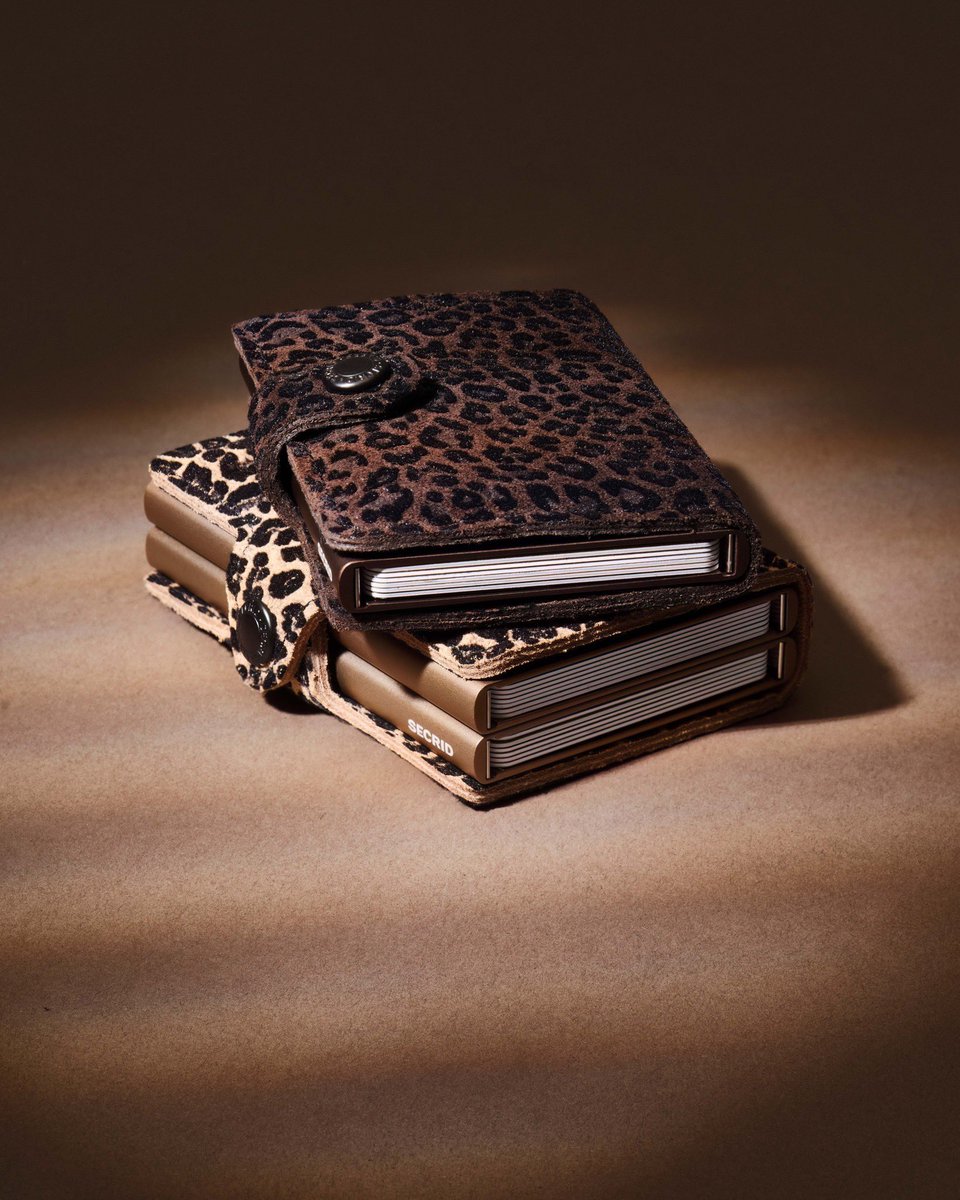 ValigeriaCiotti's tweet photo. Sono arrivati i nuovi @secrid Leo!
Morbida pelle arricchita da una stampa flock leopardata per un tocco originale e vellutato!
#valigeriaciotti #since1957 #Secrid #Secridwallet #Secridwallets #Pocketwear #smartwallet #slimwallet #miniwallet #twinwallet #leo #leowallets https://t.co/3y6eaKSW9S