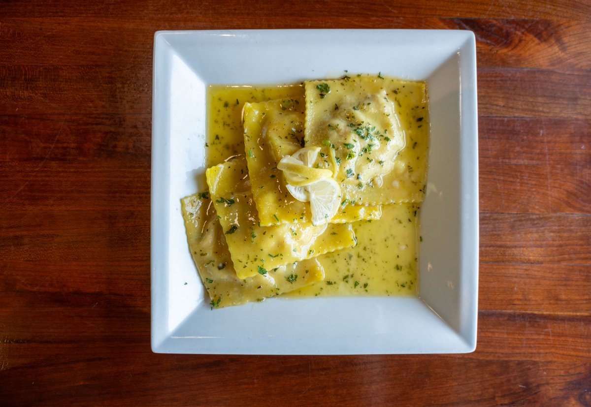 National Pasta Day is happening now! 😋

Treat yourself to our new pasta entrees today.

🍝 $15.95 Spicy Pesto Chicken Alla Vodka
🍝 $26.95 Limoncello Lobster Ravioli

pepperonigrill.com/locations

#pepperonigrill #beyonditalian #italianfood #foodies #okcfoodies