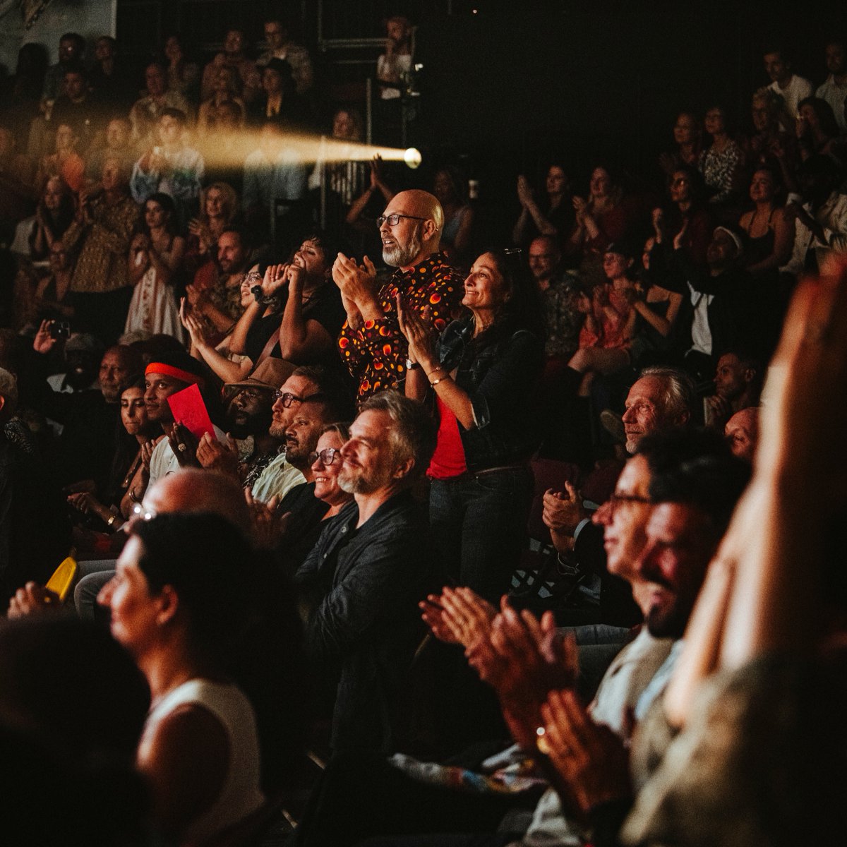 RematchLive's tweet photo. Rumble in the Jungle Rematch is a thoroughly immersive experience, brought to life by our incredible cast's improvisation skills. But it's also deeply educational and emotionally stirring. You'll definitely leave the show amazed, enlightened, and filled with newfound pride. 🙌 🥊 https://t.co/1kiouJPU3z
