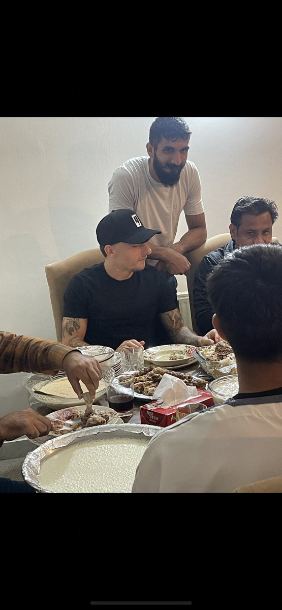 MahsudNaila's tweet photo. Dinner hosted for the beautiful brave Shaheens at our home. 🇵🇰♥️
#HISTORYMADE #FootballComesHome #PakistanFootball #PakistanFootball #PAKvsCAM https://t.co/Io8iyyHHvo