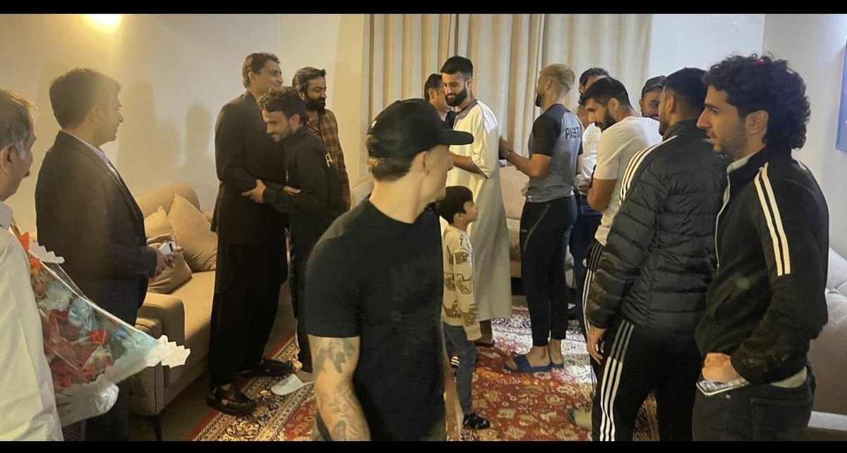 MahsudNaila's tweet photo. Dinner hosted for the beautiful brave Shaheens at our home. 🇵🇰♥️
#HISTORYMADE #FootballComesHome #PakistanFootball #PakistanFootball #PAKvsCAM https://t.co/Io8iyyHHvo