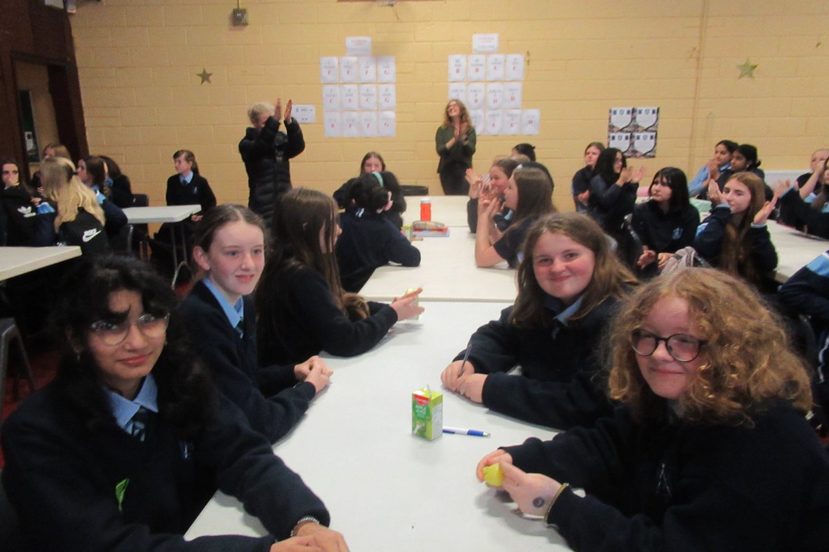 ASM_Limerick's tweet photo. Another tight-run ship from #ASM's TYs this week as the TYAs had the honour, & the fun, of hosting today's #NumeracyWeek #TableQuiz for First Years! Mathematical concepts, problems, & sums were quickly dissected in the hopes of claiming the prizes! https://t.co/eQXQYw0WZ4