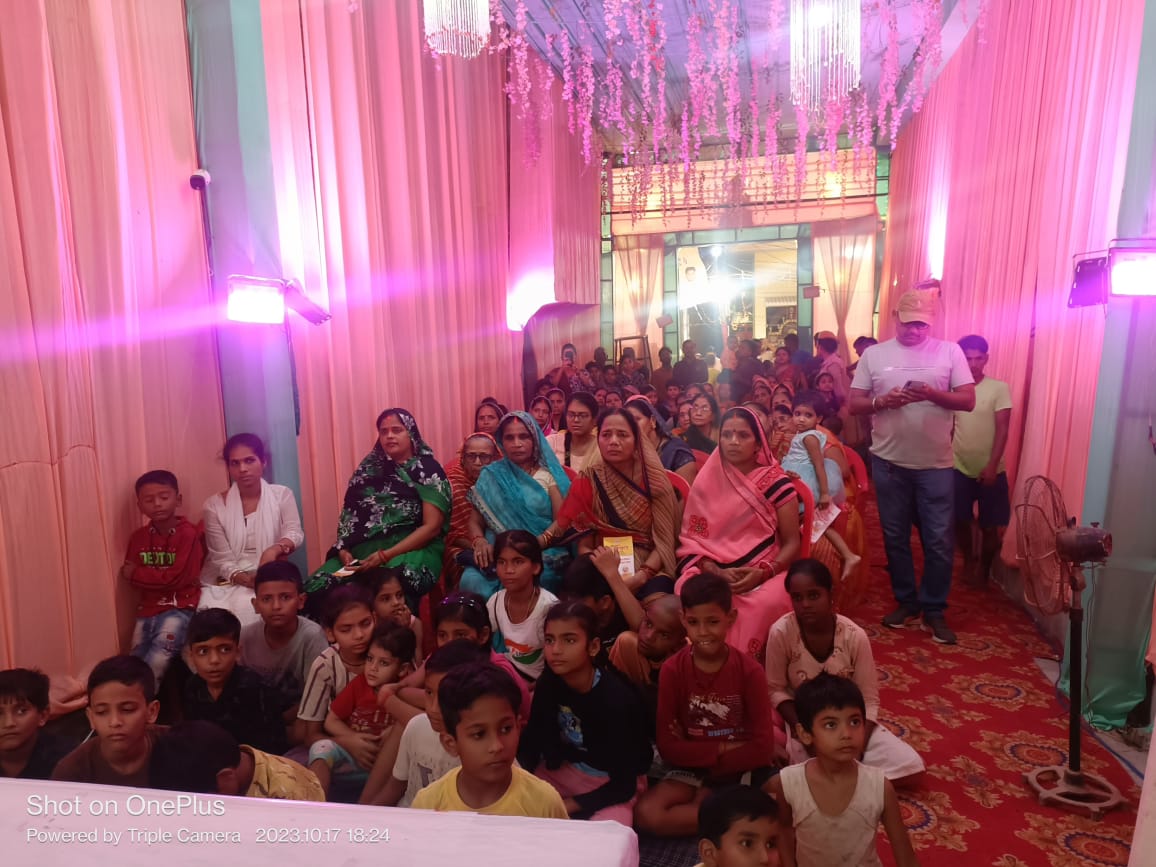 AdcpwomencVNS's tweet photo. @AdcpwomencVNS के निर्देशन में @DspPragya द्वारा नवरात्रि सहित अन्य आगामी त्यौहारों के दृष्टिगत महिलाओं/बालिकाओं की सुरक्षा सुनिश्चित कराए जाने हेतु पूजा पंडाल का निरीक्षण कर आवश्यक दिशा-निर्देश दिए गए!
#MissionShakti
@CMOfficeUP
@dgpup
@UPGovt
@Uppolice
@wpl1090
@VnsDcp https://t.co/swHoUh72Jt