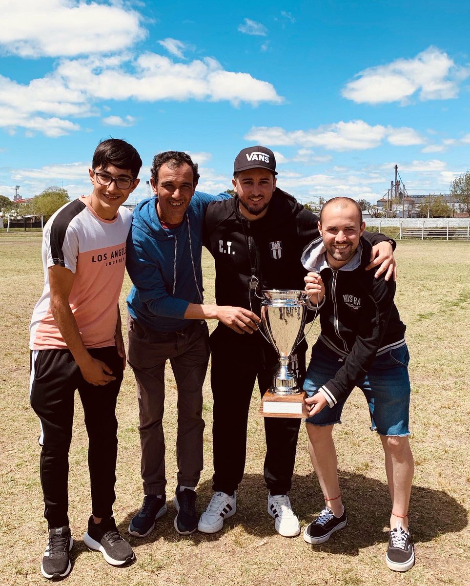 Central campeón en 4ta división del clausura 2023.
Vamos por todo , lo mejor está por venir. ⚫️⚪️