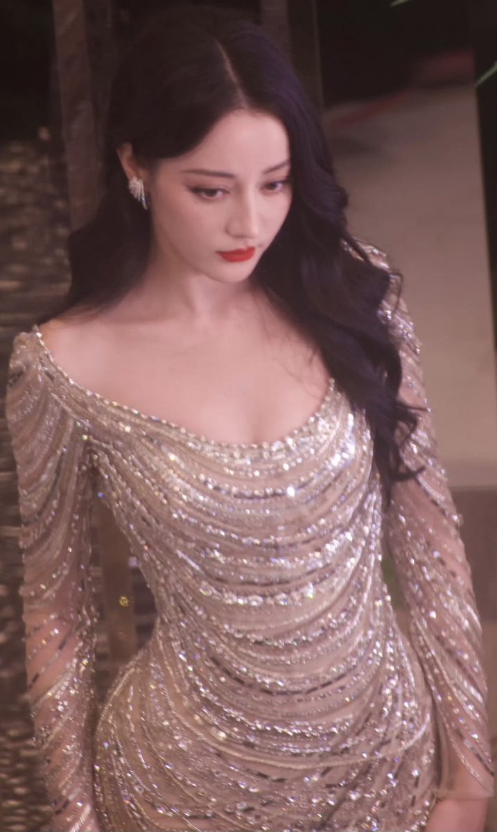 这特么的确实忍不了啊哦哦哦哦好想抓着脸蛋吃你淫唇啊哦哦哦哦盖住狠狠吸！全身贴在一起细腰淫臀狠狠磨蹭🥵压在身下好想用身子揉碎惹吧啊淫臀好软好滑好想在她身上滑动磨蹭上下撸！用身子感受身体线条🥵啪啪啪滑溜溜香喷喷软白淫荡的身子吃了你哦哦哦哦双手不停的滑动磨蹭揉捏淫臀身子大奶淫唇到处摸🥵