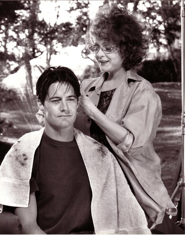 Kyle_MacLachlan's tweet image. It&apos;s never easy losing a member of the Twin Peaks family, &amp;amp; the passing of #PiperLaurie is no different. She was such a caring presence &amp;amp; incredible force on screen. The vivacious energy she brought to Catherine will live on forever. Sending love to her family, friends, &amp;amp; fans.