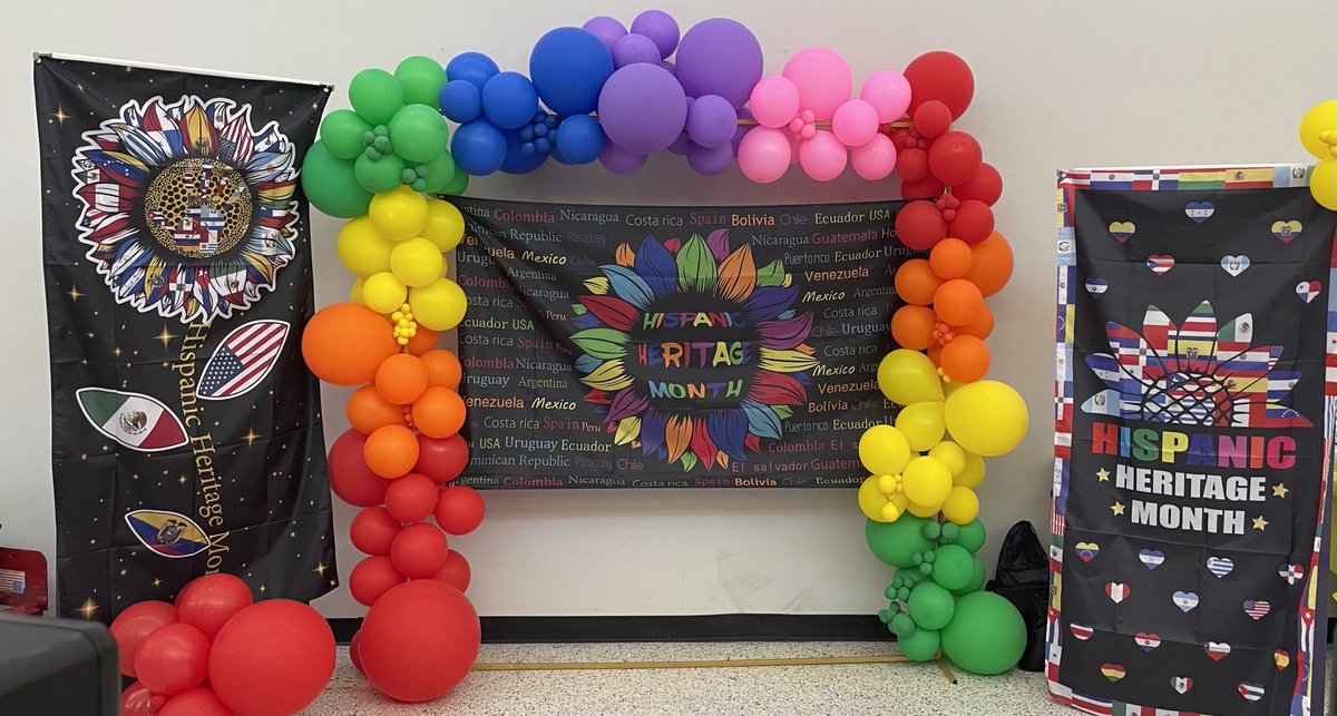 MandyIAH87's tweet photo. Hispanic Heritage Month at IAH.  10-17-2023 https://t.co/YqcAHj7Vfk