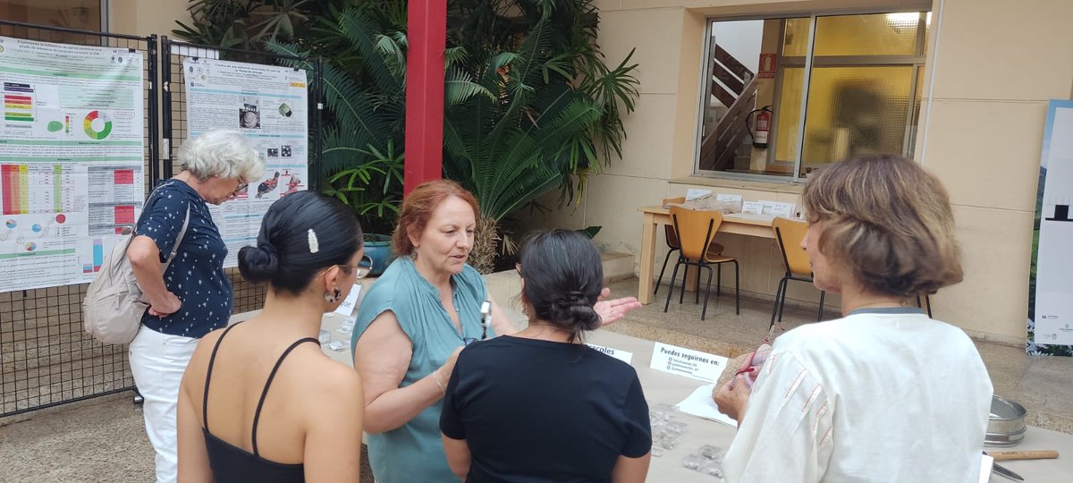 PaleoConéctate_ULL (@paleoconectate) on Twitter photo <a href="/Sepaleontologia/">Sepaleontologia</a> <a href="/cienciacanaria/">Ciencia Canaria</a> <a href="/CienciaULL/">Cienci<a href="/ULL/">Universidad de La Laguna</a></a> <a href="/mujerconciencia/">Mujeres Con Ciencia</a> @ULL <a href="/AsociacionJINTE/">Asociación Jóvenes por la Investigación Tenerife</a> <a href="/invest_ull/">Investigación y Transferencia ULL</a> <a href="/paleotertulias/">Tertulias en Pangea</a> <a href="/DEMOLACanarias/">DEMOLA Canarias</a> <a href="/canarias2030/">Canarias 2030</a> <a href="/biodelega_ull/">Delegación de Estudiantes de Biología</a> <a href="/cobcan_info/">COBCAN - Colegio Oficial de Biólogos de Canarias</a> Estamos inaugurando la exposición con la decana de Ciencias!! <a href="/Sepaleontologia/">Sepaleontologia</a> <a href="/cienciacanaria/">Ciencia Canaria</a> <a href="/CienciaULL/">Cienci<a href="/ULL/">Universidad de La Laguna</a></a> <a href="/mujerconciencia/">Mujeres Con Ciencia</a> @ULL <a href="/AsociacionJINTE/">Asociación Jóvenes por la Investigación Tenerife</a> <a href="/invest_ull/">Investigación y Transferencia ULL</a> <a href="/paleotertulias/">Tertulias en Pangea</a> <a href="/DEMOLACanarias/">DEMOLA Canarias</a> <a href="/canarias2030/">Canarias 2030</a> <a href="/biodelega_ull/">Delegación de Estudiantes de Biología</a> <a href="/cobcan_info/">COBCAN - Colegio Oficial de Biólogos de Canarias</a> Estamos inaugurando la exposición con la decana de Ciencias!!