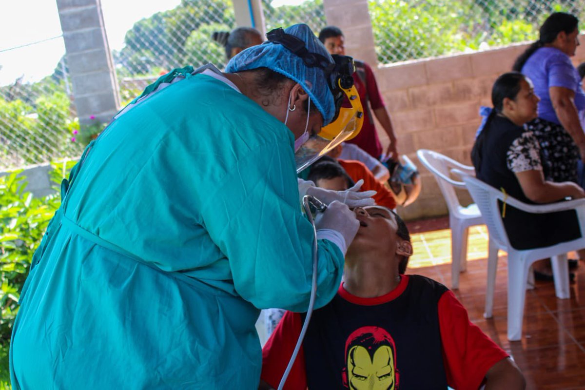 ComunitariosES's tweet photo. Seguimos trabajando por las comunidades más vulnerables de El Salvador 🇸🇻
Por eso, durante el fin de semana, llevamos nuestros diferentes programas a las familias Santanecas, beneficiándolas con salud de calidad.
#ComunitariosES
#FilialSantaAna https://t.co/j5uKlGbGtg