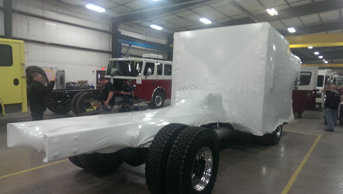 CaptainWrap's tweet photo. Even if you're more of a land lover than a seafarer, at @CaptainWrap we've got you covered! Take these fire truck chassis and cab for example, with full envelope #ShrinkWrap, ready for transport.  So, be it a #BlueWaterCruiser or a large #LandYacht, we've got you covered! https://t.co/wvALoxyxeO