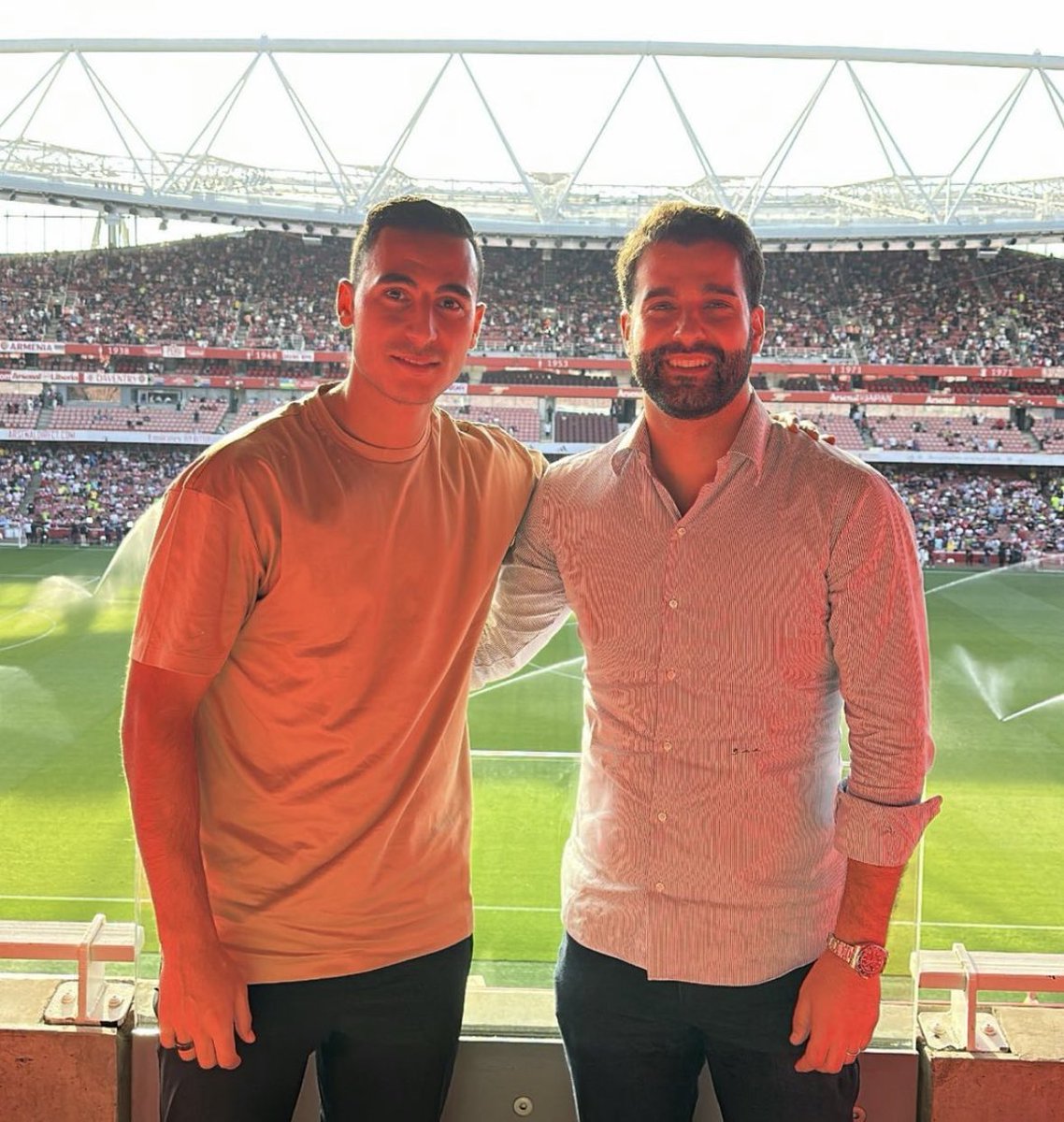 DeadlineDayLive's tweet photo. 🚨 OFFICIAL: Anwar El Ghazi has been suspended  by Mainz for posting a pro Palestinian Instagram story. 👋

Just one month after his arrival, the Dutch forward has been relieved from training and match-day duties for an “intolerable position” according to the German club. 👀

(Source: @1FSVMainz05)