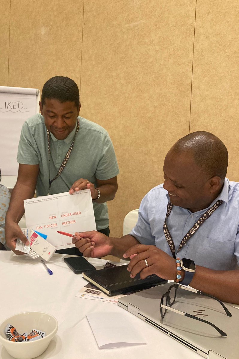 pai_org's tweet photo. Pakachere is mobilizing and training youth outreach workers to do community-based education and distribution of #EmergencyContraception and #condoms as well as partnering with youth leaders to identify barriers to youth access at clinics. Learn more: https://t.co/OKKs5S0imp https://t.co/gVdifOSVbT