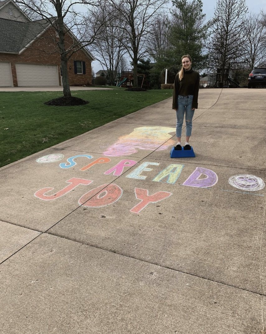 TheOneStretch's tweet image. Stretching our calves and spreading joy today.✨