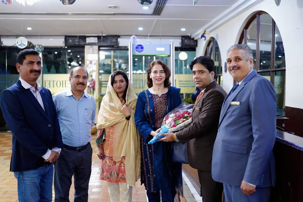 WaheedaMahesar's tweet photo. The Thar Foundation, organised an educational and exposure trip for their teachers and students to ZABTech Gharo and KHI followed by interactive career counselling sessions
#szabistzabtechitve #TVET #TharFoundation #interactivesession #careercounsellingsession #ZABTech https://t.co/HVlZGyKmbS