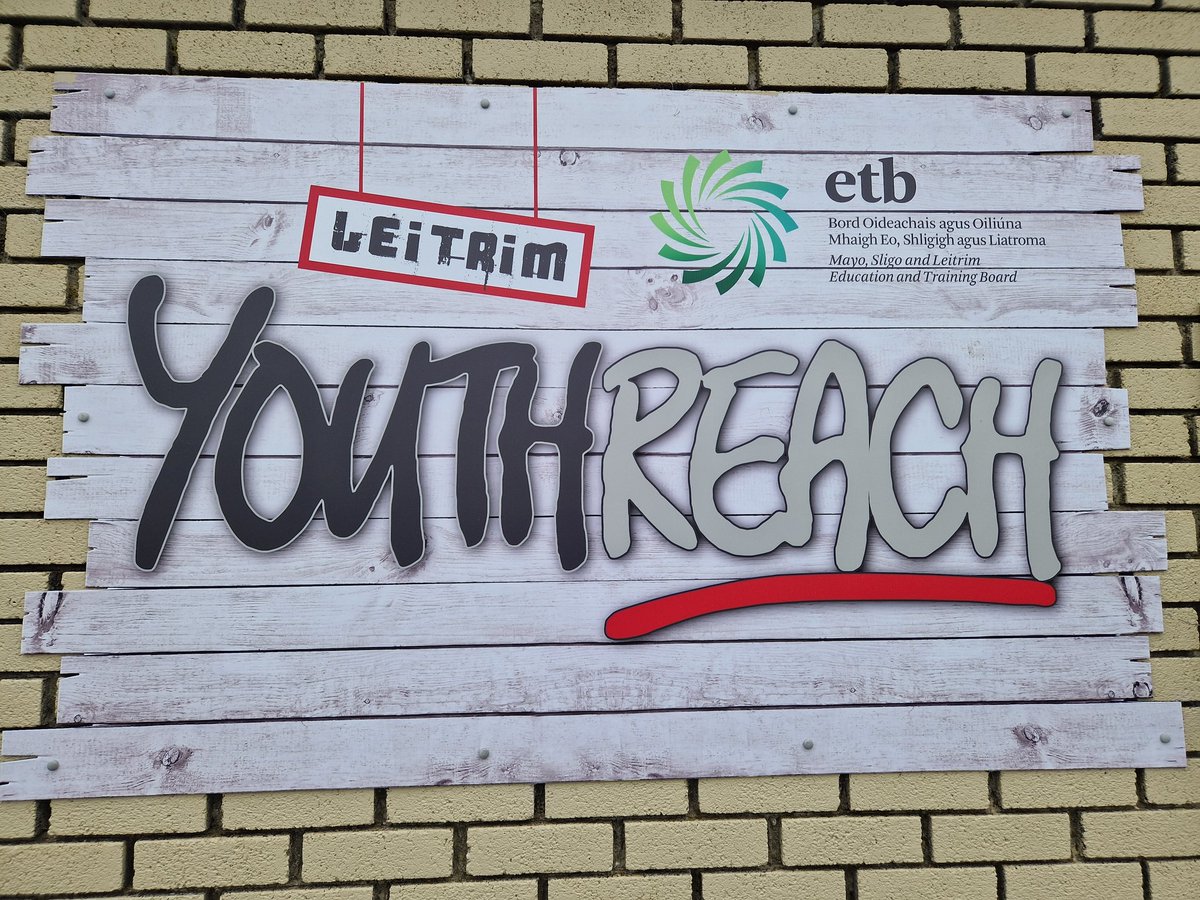 I had an insightful discussion today with students studying at the Leitrim YouthReach centre in Mohill. A good engagement on the role, process, & themes emerging from the @CitizAssembly on Drugs. Also discussed alternative pathways to study and build a career. @msletb