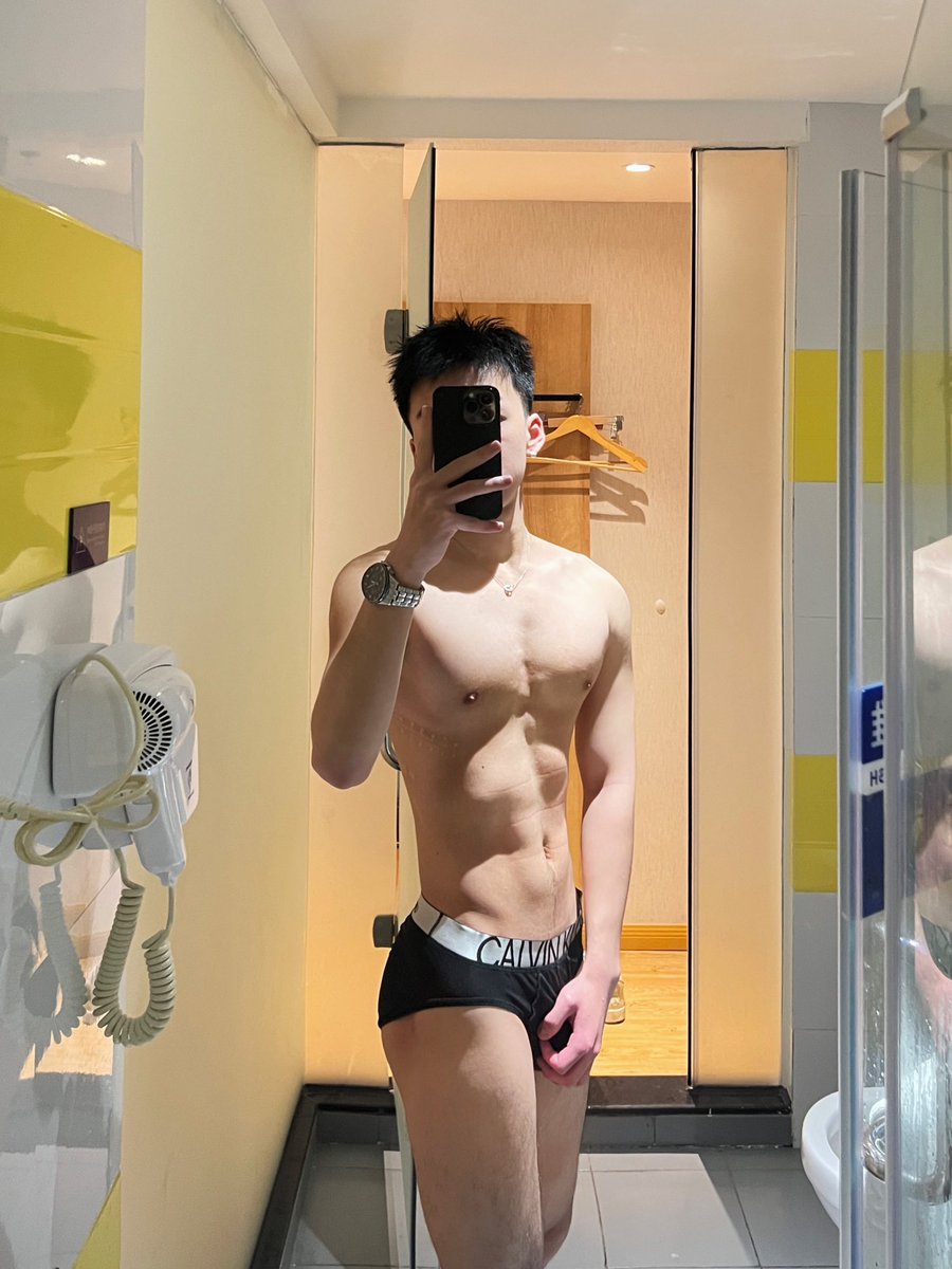 等我练成这样，是不是就可以不当舔狗了🥺