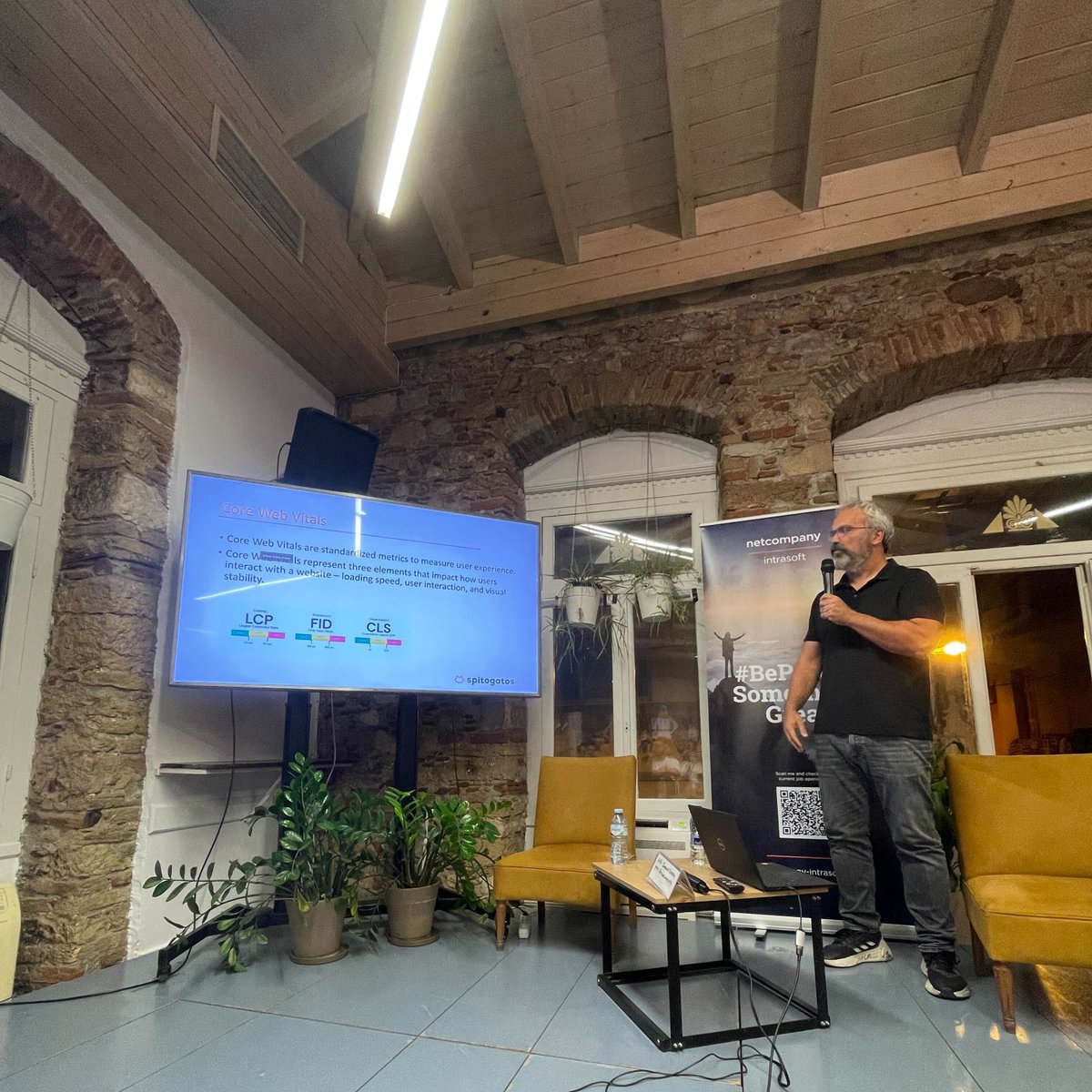 Next on stage... Giorgos Seriatos & Panagiotis Gkatzelidis talking about 'Building a large scale customer facing portal using #Nuxt/#VueJS technologies and an AWS based microservices architecture' #GreeceJS #meetup #tech #community #javascript #js #web #dev #frontend #design #ux