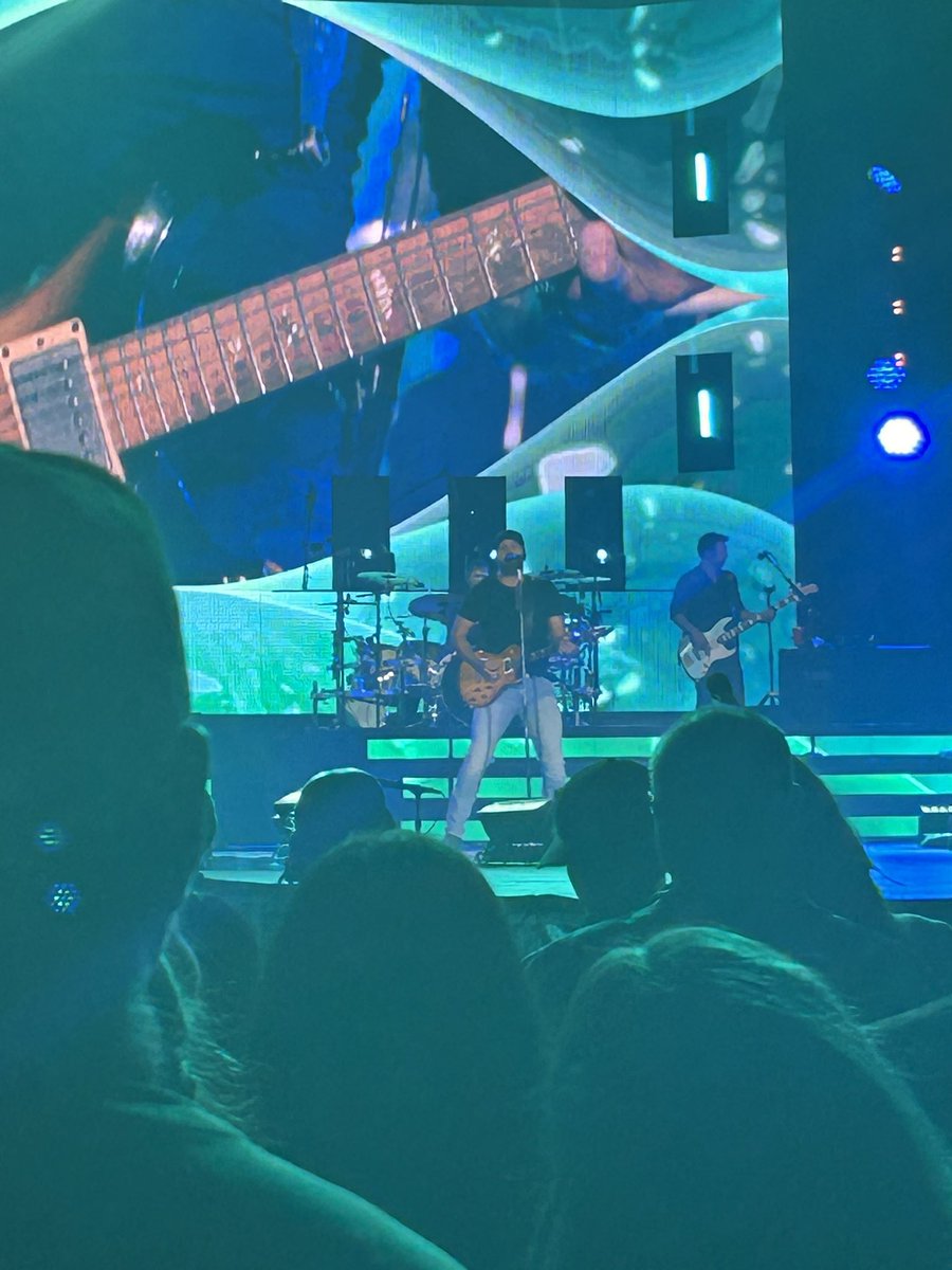 LBFAN83's tweet photo. Some pics of that night Friday Oct 13th https://t.co/cjkwpbb4wT