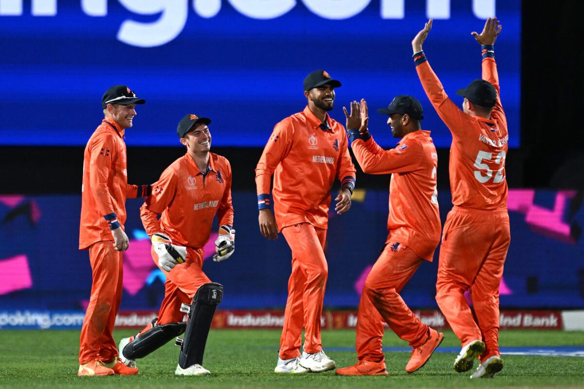 sportstarweb's tweet photo. ๐ณ๐ฑ Netherlands have never beaten a Test-playing nation in ODI World Cups
๐ณ๐ฑ Netherlands have never beaten South Africa ever in ODIs
....before tonight
๐ชA historic night for @KNCBcricket and a win the #FlyingDutchmen will never forget!
#CWC23 | #SAvsNED https://t.co/C56s9q5OTd