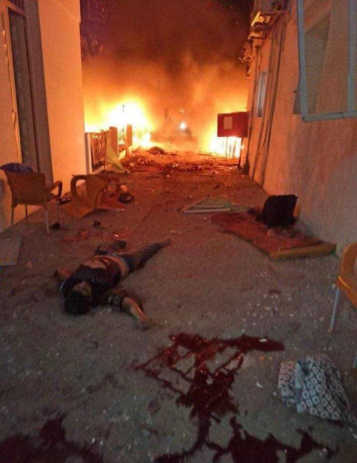 M11_t_'s tweet photo. المأساة الكبرى، ووصمة العار على جبين الإنسانية..
مستشفى الأهلي المعمداني!!

#GazaAttack 
#GazaUnderAtack 
#عرب #فلسطين_تقاوم #فلسطين #لبنان_سوريا_العراق_اليمن #UNICEF #UNRWA #الصليب_الأحمر #PalestineWillBeFree https://t.co/s2lDo1mViQ