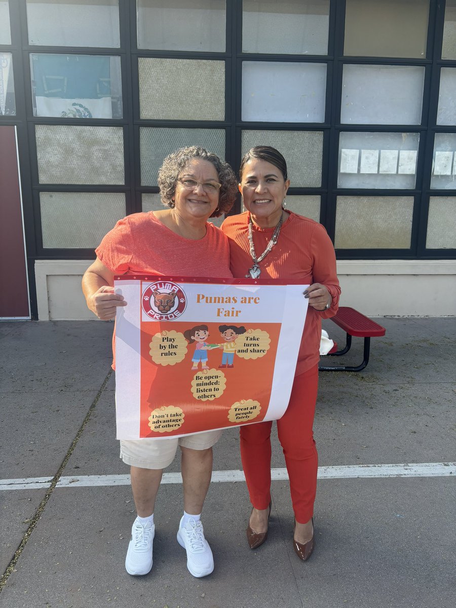 NorthRanchito's tweet image. Today students wore orange to celebrate the fairness pillar #CharacterCountsWeek #GoPumas